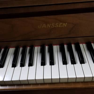 Janssen Console Piano Walnut image 3