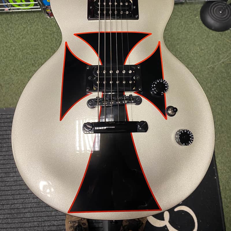 2004 Epiphone Standard ENLB Les Paul Baritone Iron Cross