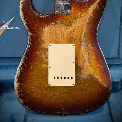 Fender Custom Shop 1963 Stratocaster -  Super Faded Aged 3-Color Sunburst Sparkle image 6