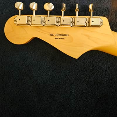 Fender MIJ Hybrid II Stratocaster w/ American Professional II V-Mod II Pickups image 4