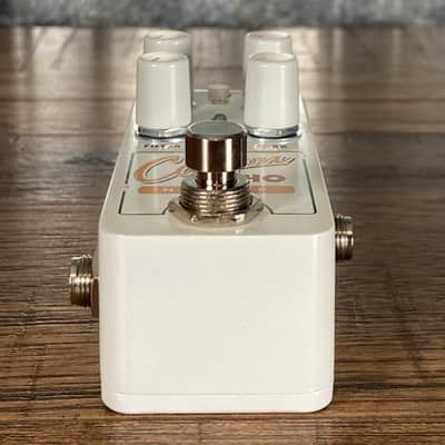 Electro-Harmonix EHX Pico Canyon Echo Digital Delay Demo image 3