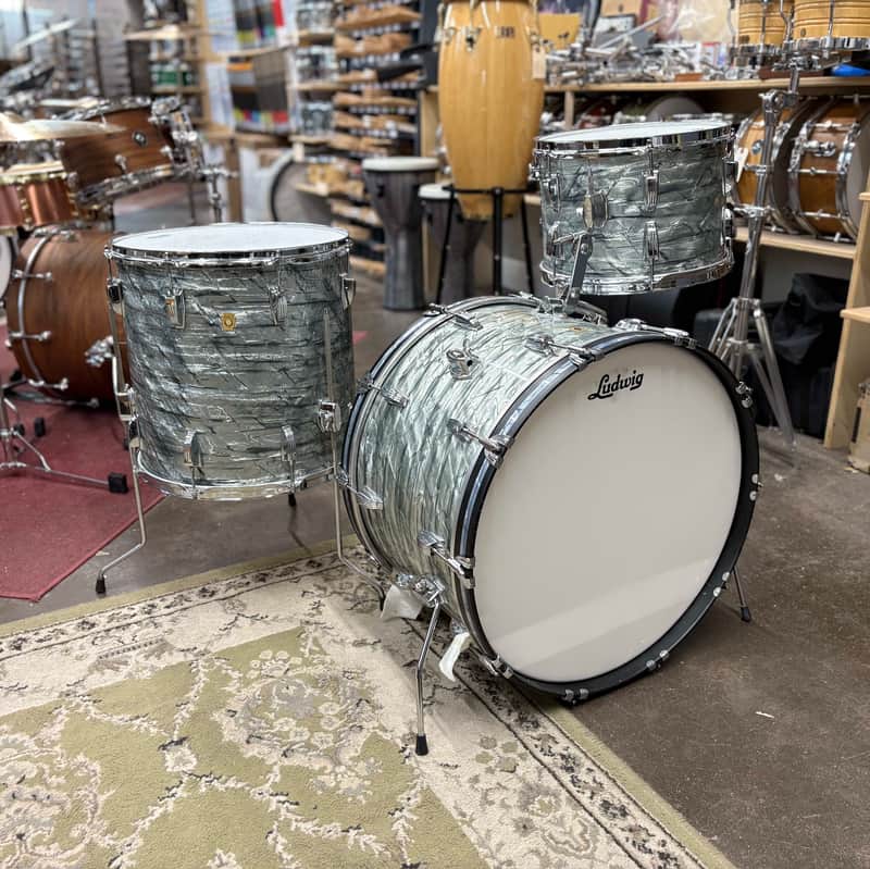Ludwig 13-16-22 "Super Classic" 1960s - Sky Blue Pearl image 1