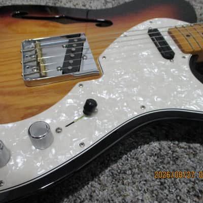 Fender Vintera II '60s Telecaster, Thinline, Maple Fretboard, 2025, 3-Color Sunburst, SD Hot Rail Neck Pickup, Fender Gigbag image 19