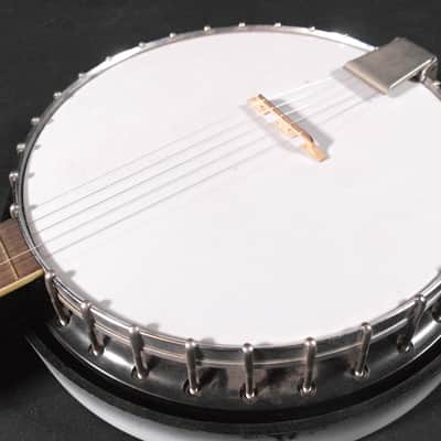 Harmony Sovereign 5 String Banjo 1960s - Doily image 9