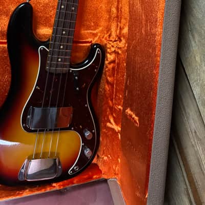 Fender James Jamerson 1962 P-Bass 3-Tone Sunburst w/case image 15