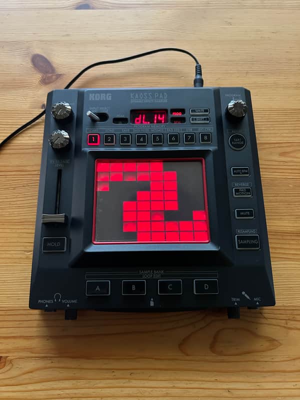 Korg KP3 Kaoss Pad 3 Dynamic Effect / Sampler | Reverb Canada