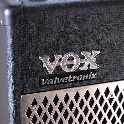 Vox Valvetronix AD100VT 2x12" Modeling Guitar Combo Amp With Effects image 2