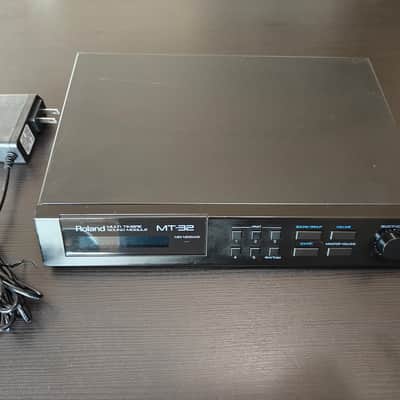 Roland MT-32 Multi-Timbral Synthesizer Module 1987 - 1992 - Black