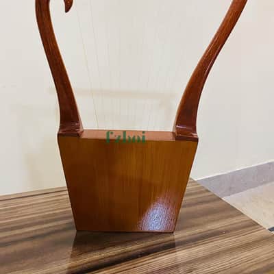 King David Lyre Harp: 10-String Mahogany Finish, Handmade image 4