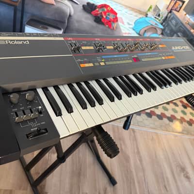 Roland Juno-106 Serviced image 19
