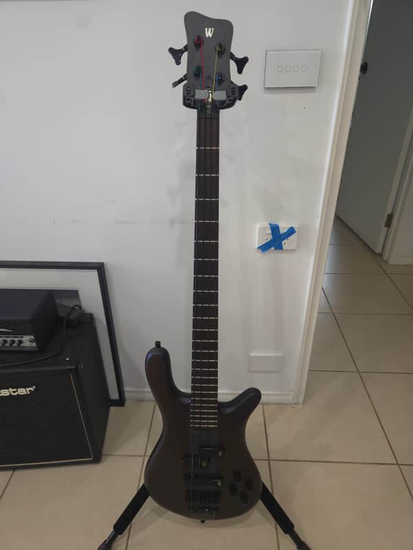 Warwick Streamer