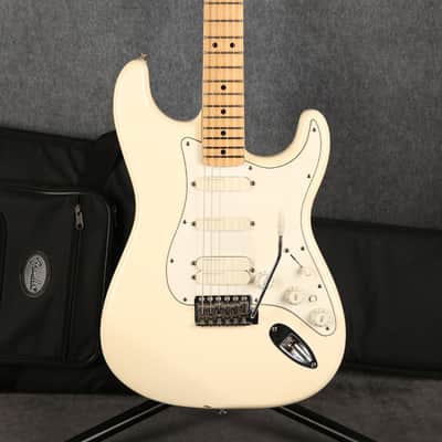 Fender Mexican Standard Stratocaster - Arctic White - 2nd Hand (165797) image 3