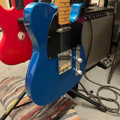 Fender J Mascis Signature Telecaster 2021 - Present - Bottle Rocket Blue Flake image 2