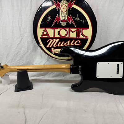 Fender Standard Stratocaster HSS Guitar - MIM Mexico 2007 - Black / Rosewood fingerboard image 7