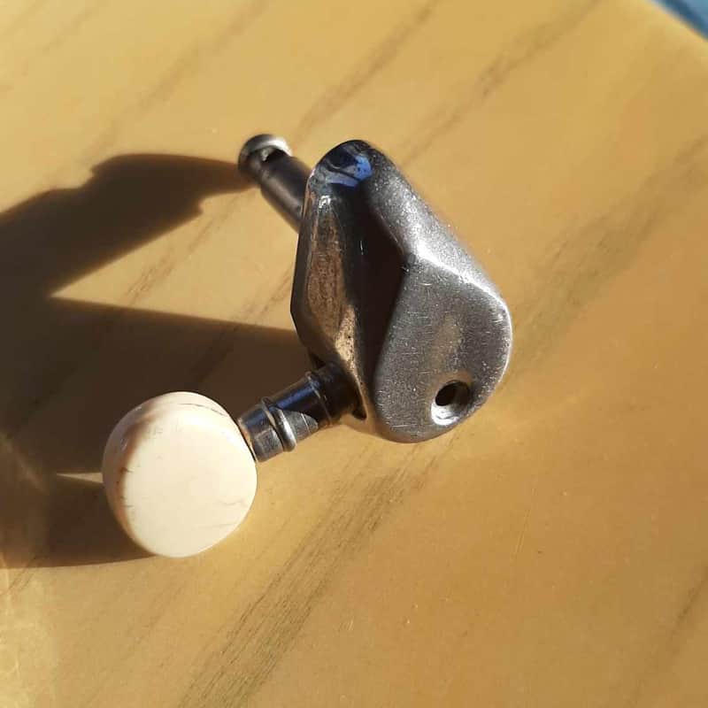 1 Van ghent Tuner White Ovale button knob 60'S . hagstrom. Goya. Gretsch. Guild and Others image 1