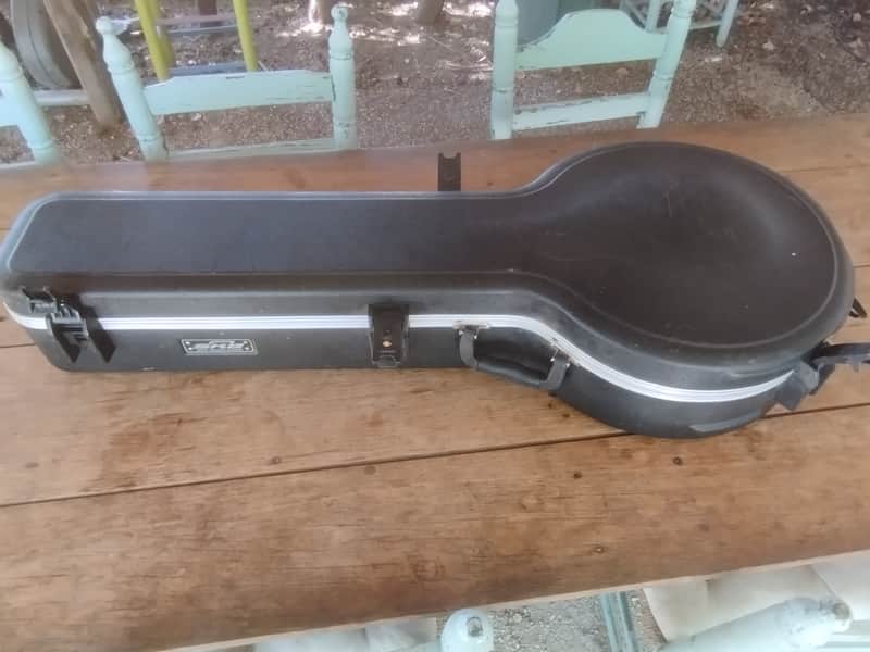 SKB  banjo case image 1