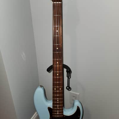 Fender Vintera '60s Jazz Bass with Pau Ferro Fretboard 2019 - Present - Daphne Blue image 3
