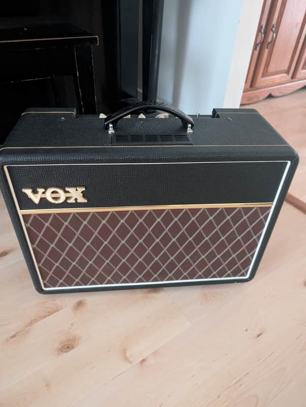 Vox AC10C1 Custom 10-Watt 1x10" Guitar Combo 2015 - 2019 - Black image 1