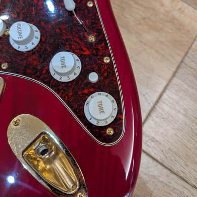 Fender Deluxe Super Stratocaster 2001 - Trans Crimson Red image 7