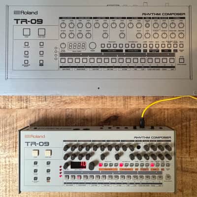 Roland TR-09 Rhythm Composer 2017 - Present - White image 3