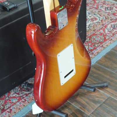 2015 Fender American Standard Stratocaster HSS Shawbucker with Maple Fretboard 3-Color Sunburst image 9