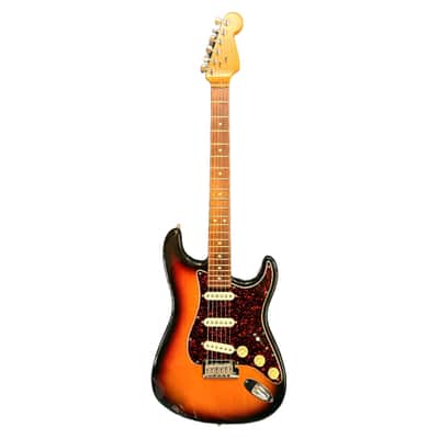 1997-98 Fender Roadhouse Stratocaster Electric Guitar - in 3-Colour Sunburst (Pre-Owned) image 2