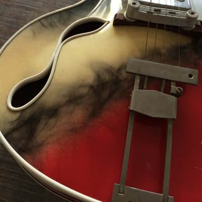 Wandré BB with tremolo (very rare) 1960 Black-Yellow-red with smoke patterns image 1