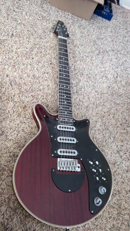 IYV BM 2019 - Red Special Brian May image 1