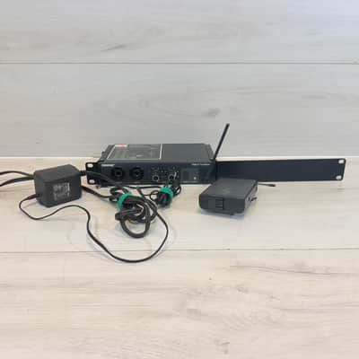 Shure PSM200 Wireless In-Ear Monitor System P2T TransMixer & P2R Bodypack Receiver H2 Band 518-554 MHz image 1
