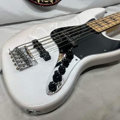 Sire Marcus Miller V7 5-String J-Style Electric Bass image 17