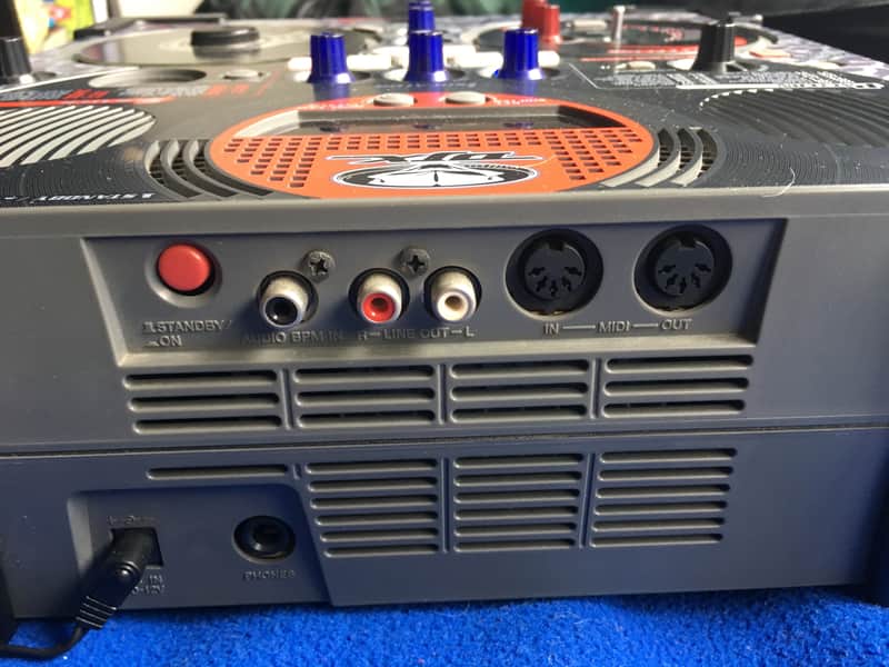 Yamaha DJX-IIB DJ Box Mixer Gear Scratch Pad Synth Groove Effects