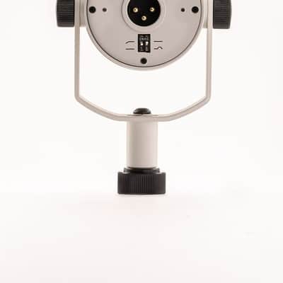 Universal Audio UNA-SD-1 Dynamic Vocal and Instrument Microphone image 2