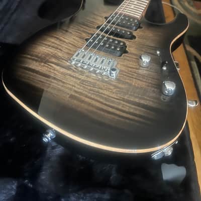 Suhr Modern Plus HSH with Pau Ferro Fretboard Flamed Top Trans Charcoal Burst image 17