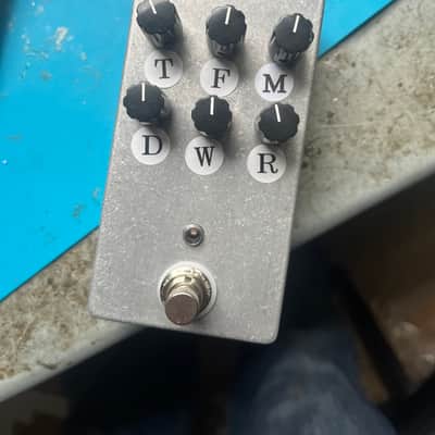 EarthQuaker Devices Space Spiral Modulated Delay Clone image 1