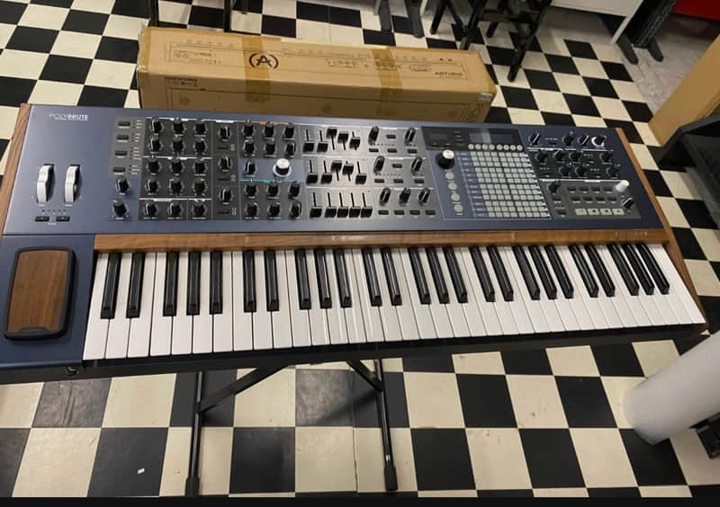 Immagine Arturia PolyBrute 61-Key Synthesizer 2021 - Present - Black - 1