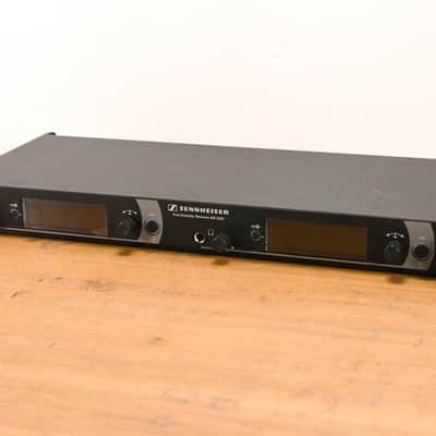 Sennheiser EM 2050 Wireless Receiver w/ one Beltpack - 516-558 MHz CG01YTX image 1