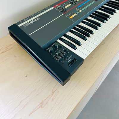 Roland Juno-106 61-Key Programmable Polyphonic Synthesizer 1984 - 1985 - Black image 3