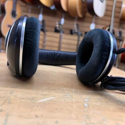Sennheiser HD 599 SE Open Back Headphones image 4