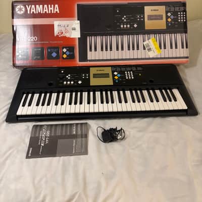 Yamaha YPT-220 Digital Keyboard WORKS w/Box, Manual, + Power Supply image 2