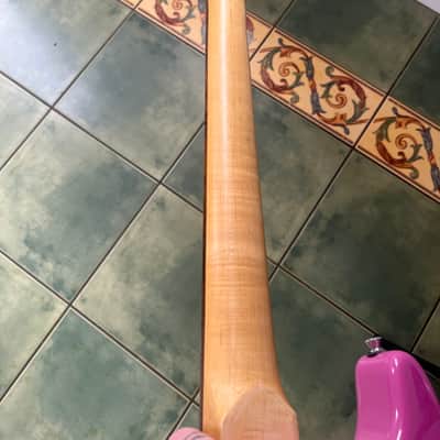 Gypsy Rose Stratocaster 2000’s - Pink Bild 6