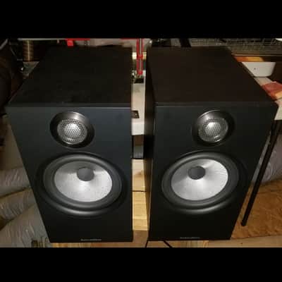 Bowers & Wilkins 606 s2 speakers image 2