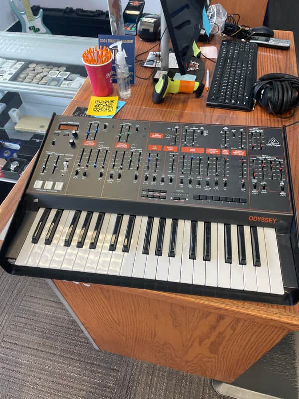 Behringer Odyssey