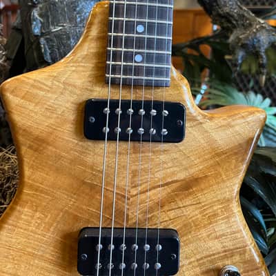 Custom Built Ray Gun J5 Obeche / Maple Burl body Maple / Ebony Neck DiMarzio PUs image 7