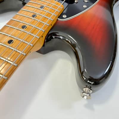 Fender Mustang 1976 Sunburst image 10