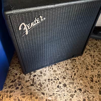 Fender Rumble Studio 40-Watt 1x10" Bass Combo 2018 - 6 months used - Black image 1