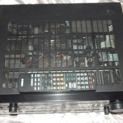 Yamaha HTR-5660 stereo receiver with remote image 2