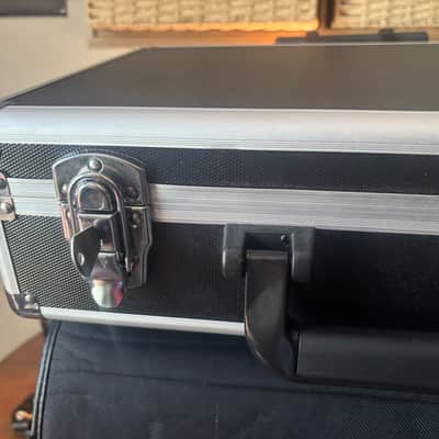 Arturia MicroFreak 25-Key Algorithmic Synthesizer with DECKSAVER AND HARD CASE image 12
