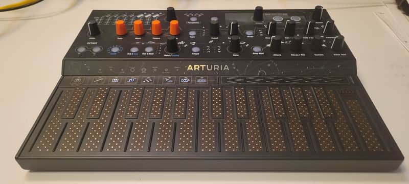 Arturia MicroFreak 25-Key Algorithmic Synthesizer 2019 - Present - Black image 1