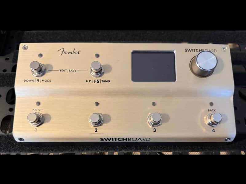 Fender Switchboard Effects Operator 2024 - Present - Gold image 1