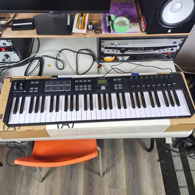 Arturia KeyLab Essential 61 MkIII MIDI Controller 2023 - Present - Black image 4